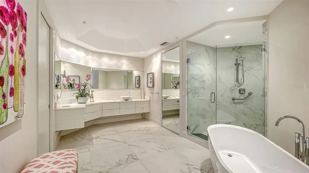 415 L Ambiance Drive Longboat Key FL 34228