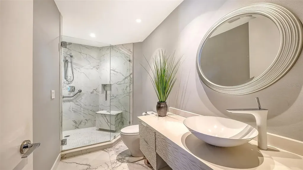 415 L Ambiance Drive Longboat Key FL 34228