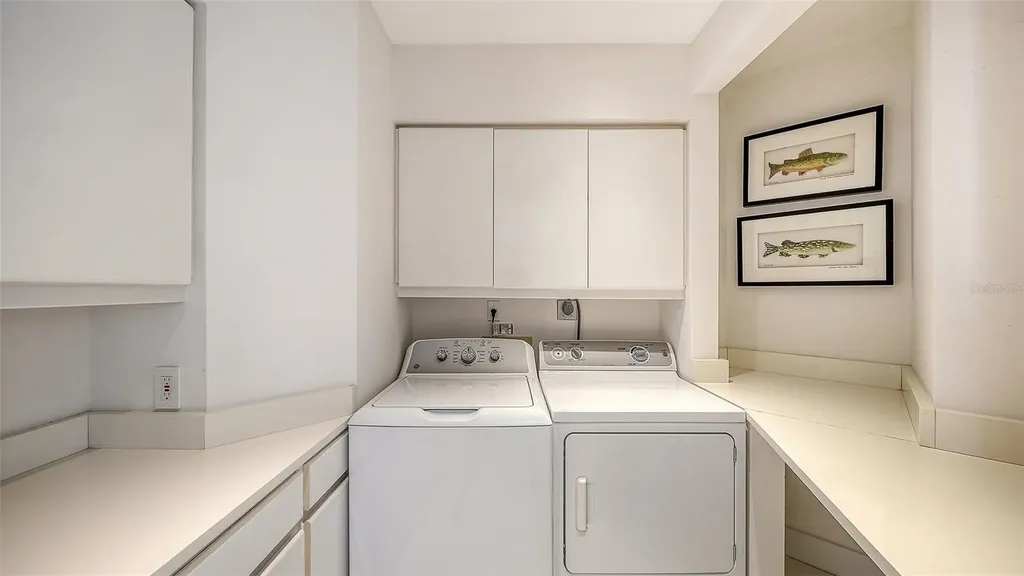 415 L Ambiance Drive Longboat Key FL 34228