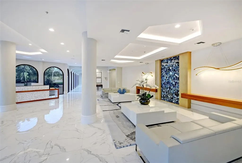415 L Ambiance Drive Longboat Key FL 34228