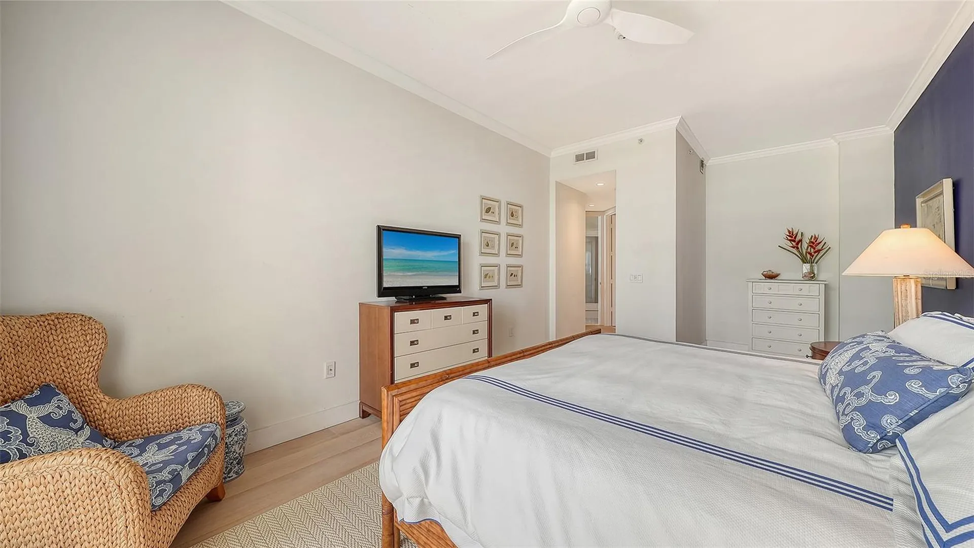 415 L Ambiance Drive Longboat Key FL 34228