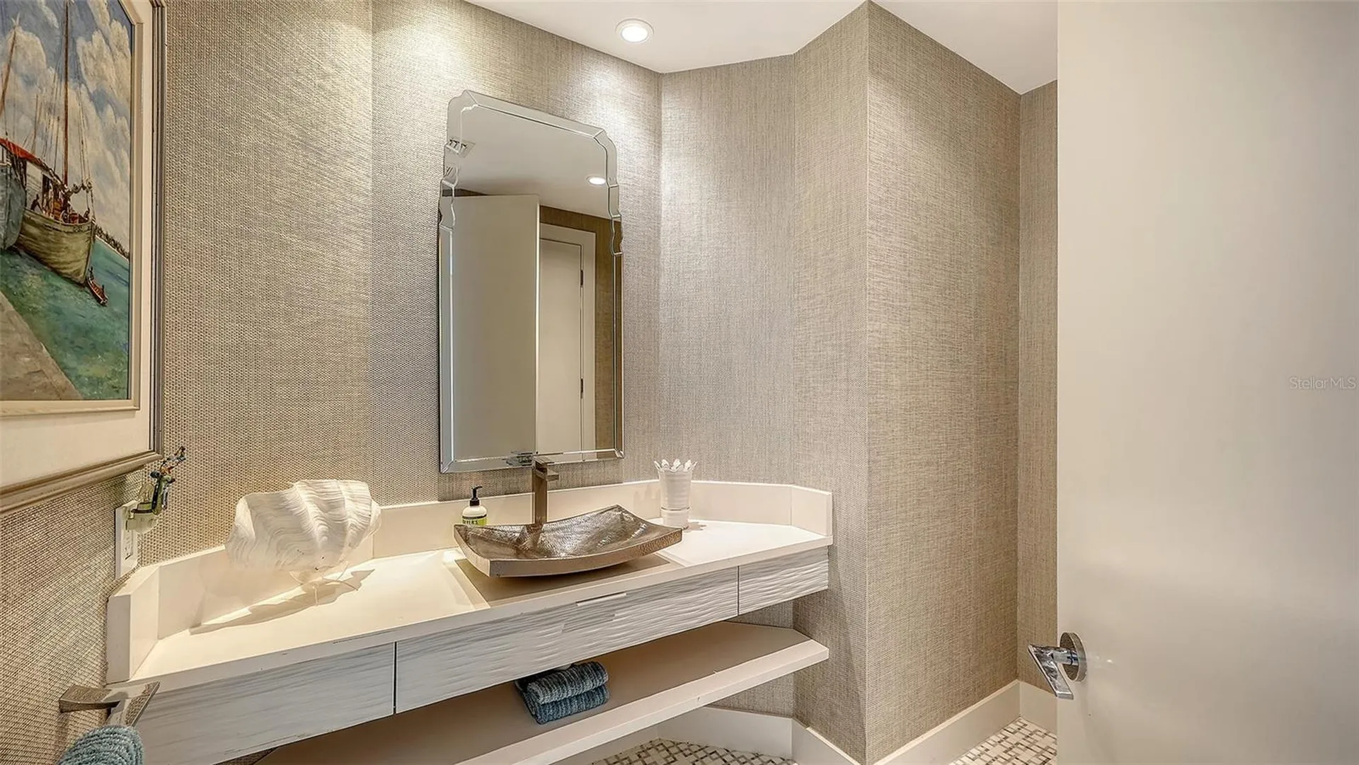 415 L Ambiance Drive Longboat Key FL 34228