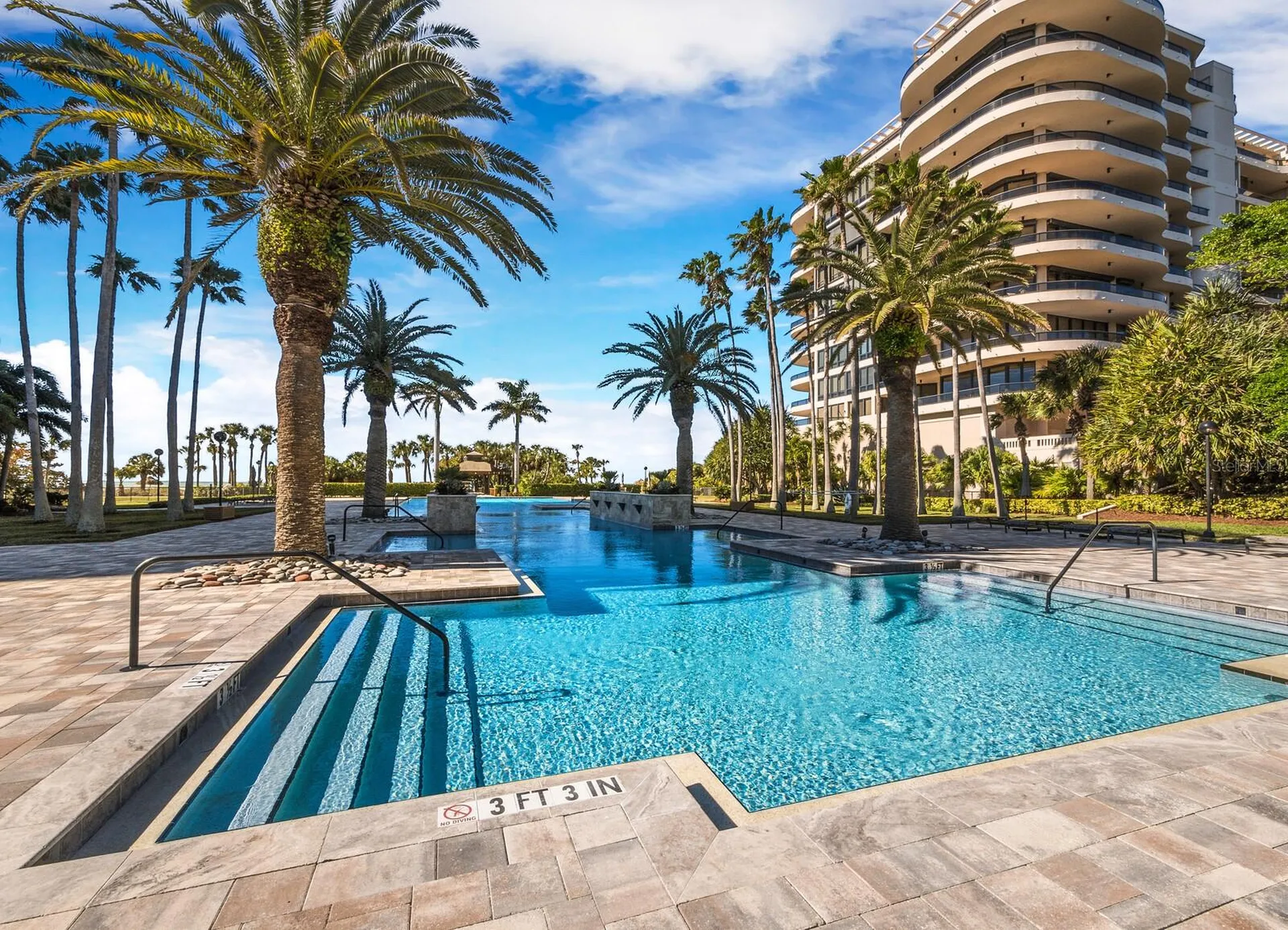 415 L Ambiance Drive Longboat Key FL 34228