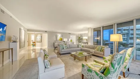 415 L Ambiance Drive Longboat Key FL 34228