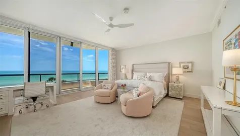 415 L Ambiance Drive Longboat Key FL 34228
