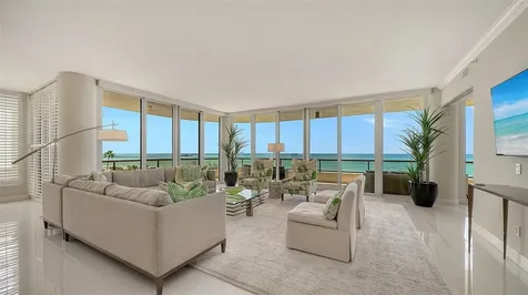 415 L Ambiance Drive Longboat Key FL 34228