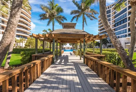 415 L Ambiance Drive Longboat Key FL 34228