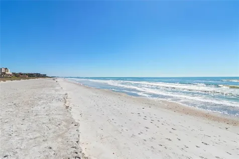 415 L Ambiance Drive Longboat Key FL 34228