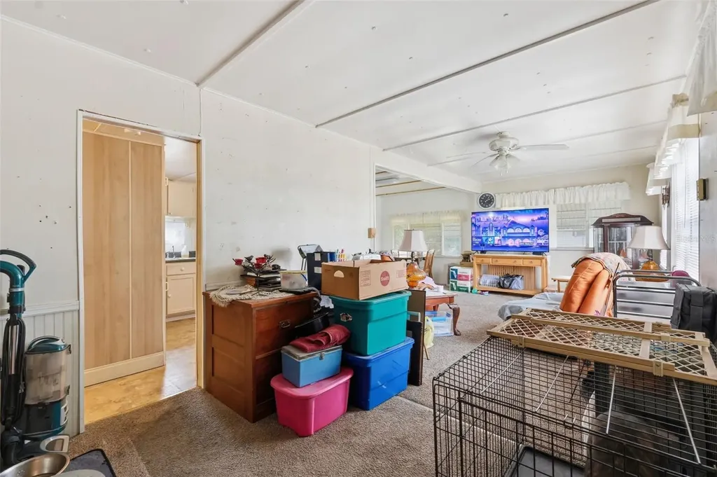 104 52nd Avenue Plaza W Bradenton FL 34207