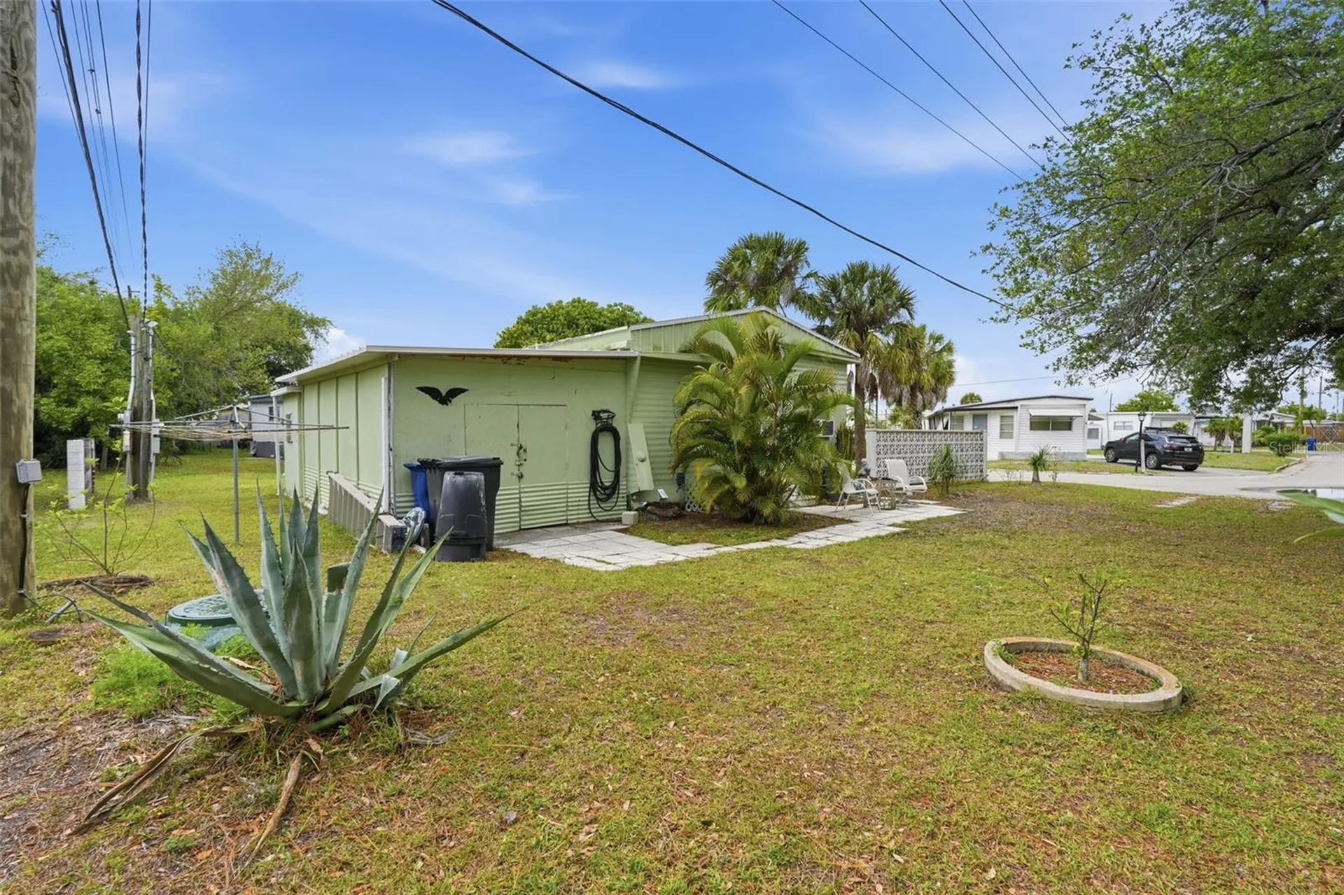 104 52nd Avenue Plaza W Bradenton FL 34207