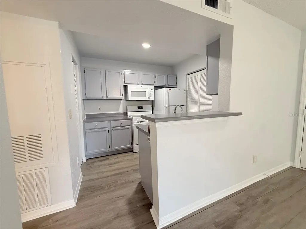 1025 S Hiawassee Road Orlando FL 32835