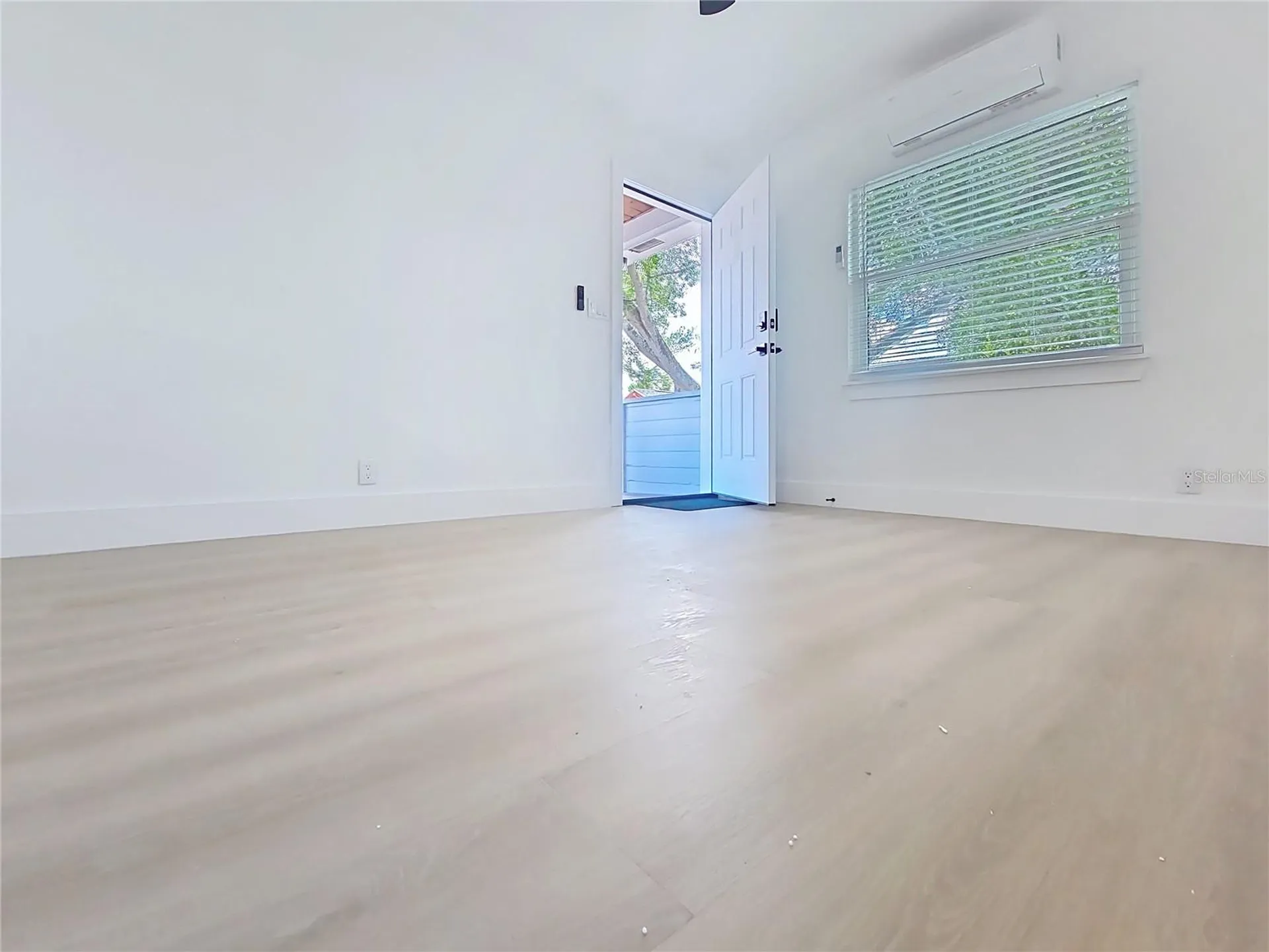 1035 15th Avenue S St Petersburg FL 33705