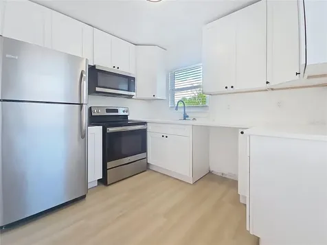 1035 15th Avenue S St Petersburg FL 33705