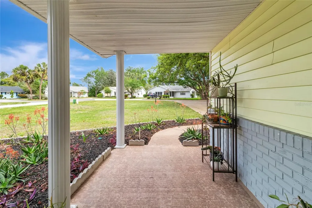 27 Gordon Court Leesburg FL 34788
