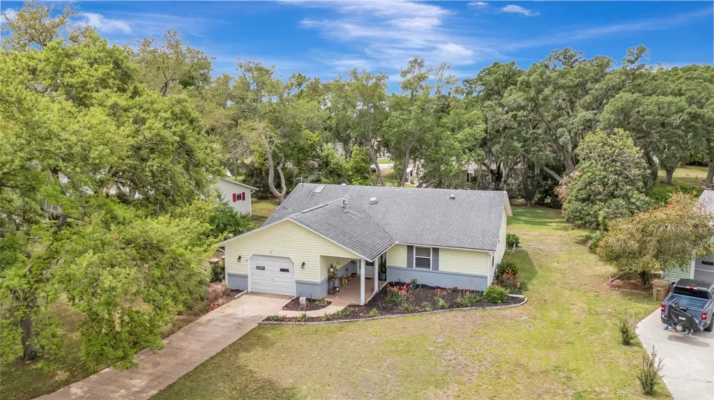 27 Gordon Court Leesburg FL 34788
