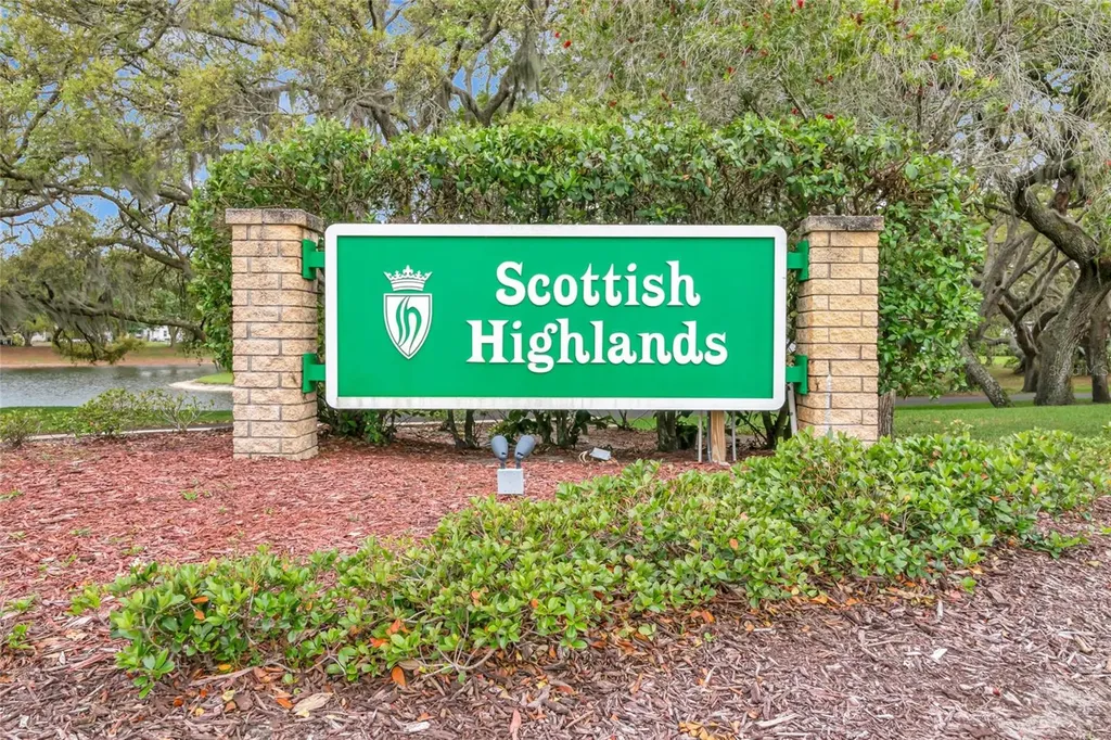 27 Gordon Court Leesburg FL 34788
