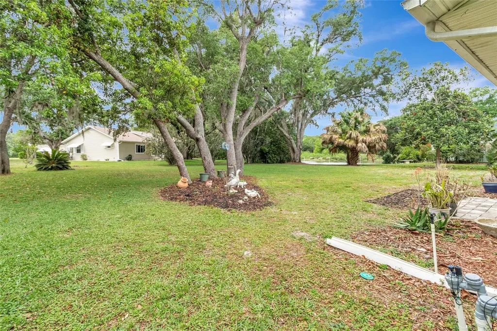 27 Gordon Court Leesburg FL 34788