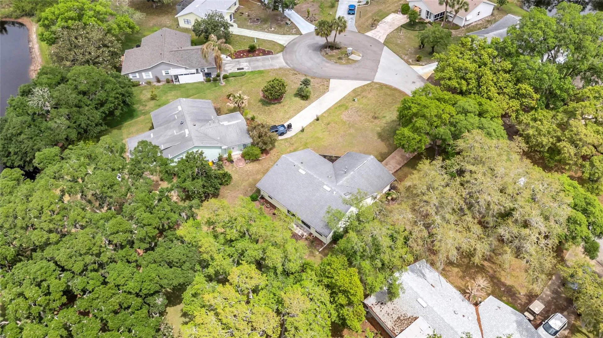 27 Gordon Court Leesburg FL 34788