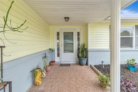 27 Gordon Court Leesburg FL 34788