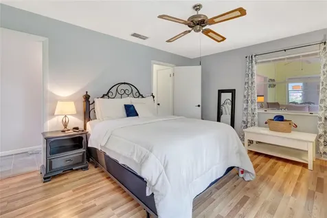 27 Gordon Court Leesburg FL 34788