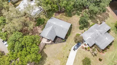 27 Gordon Court Leesburg FL 34788