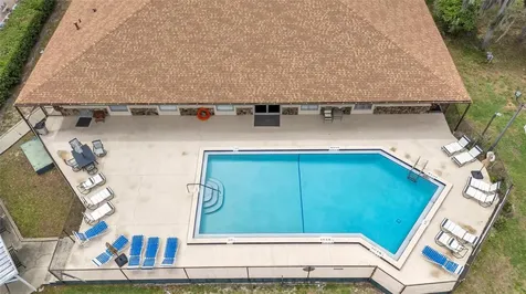 27 Gordon Court Leesburg FL 34788