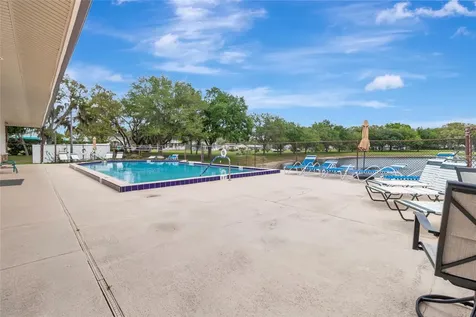 27 Gordon Court Leesburg FL 34788