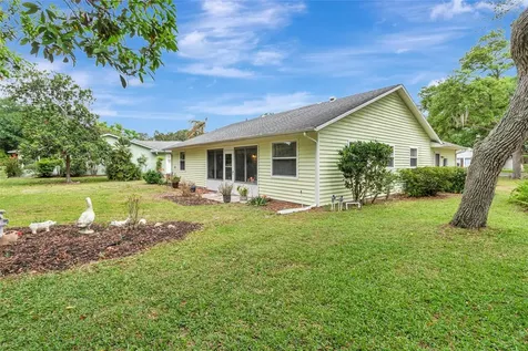 27 Gordon Court Leesburg FL 34788