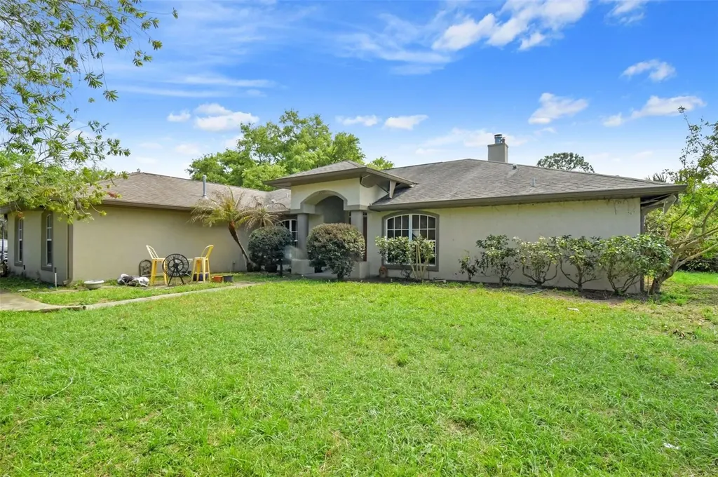 2700 Waccassa Street Geneva FL 32732