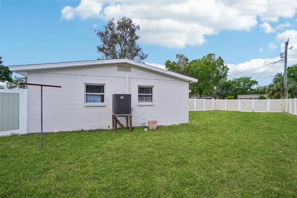 541 Firefly Lane Apollo Beach FL 33572