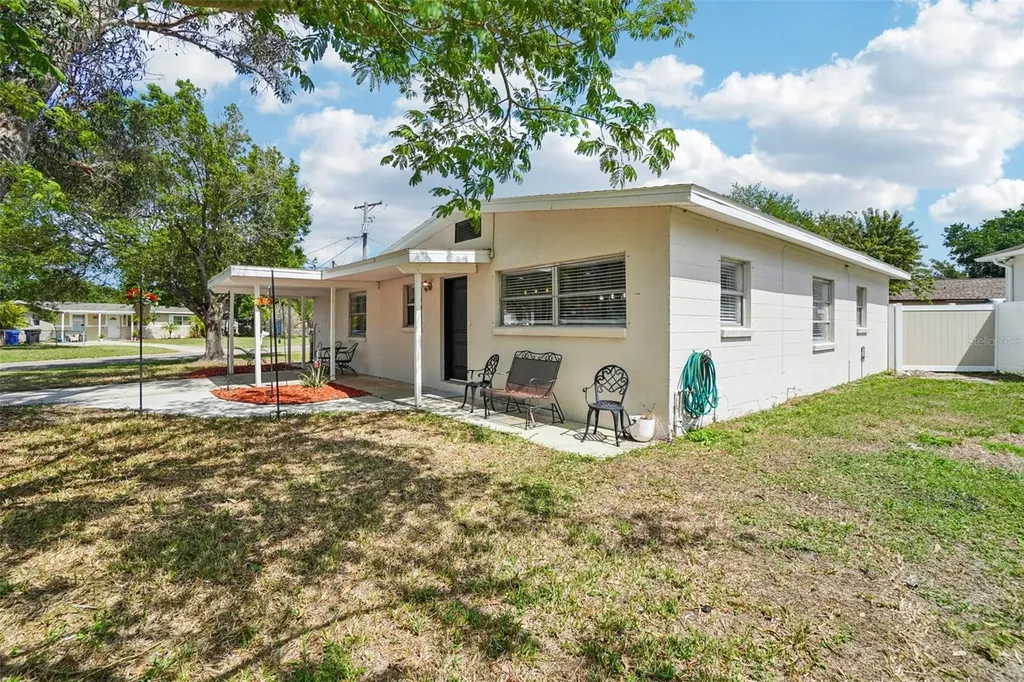 541 Firefly Lane Apollo Beach FL 33572