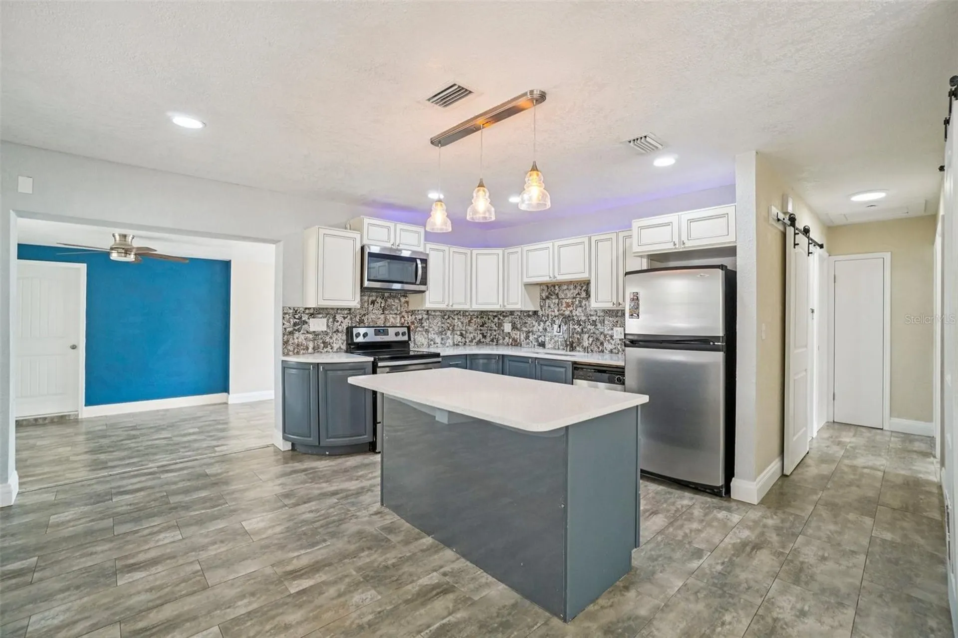 541 Firefly Lane Apollo Beach FL 33572