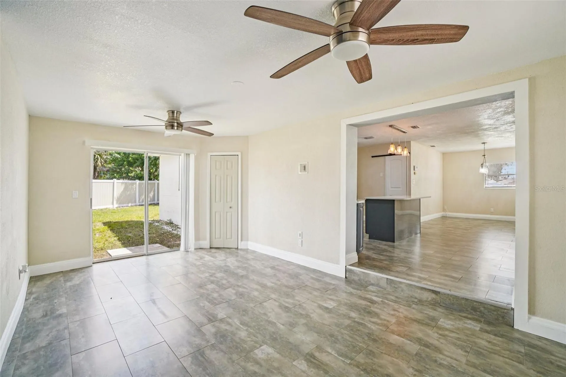 541 Firefly Lane Apollo Beach FL 33572