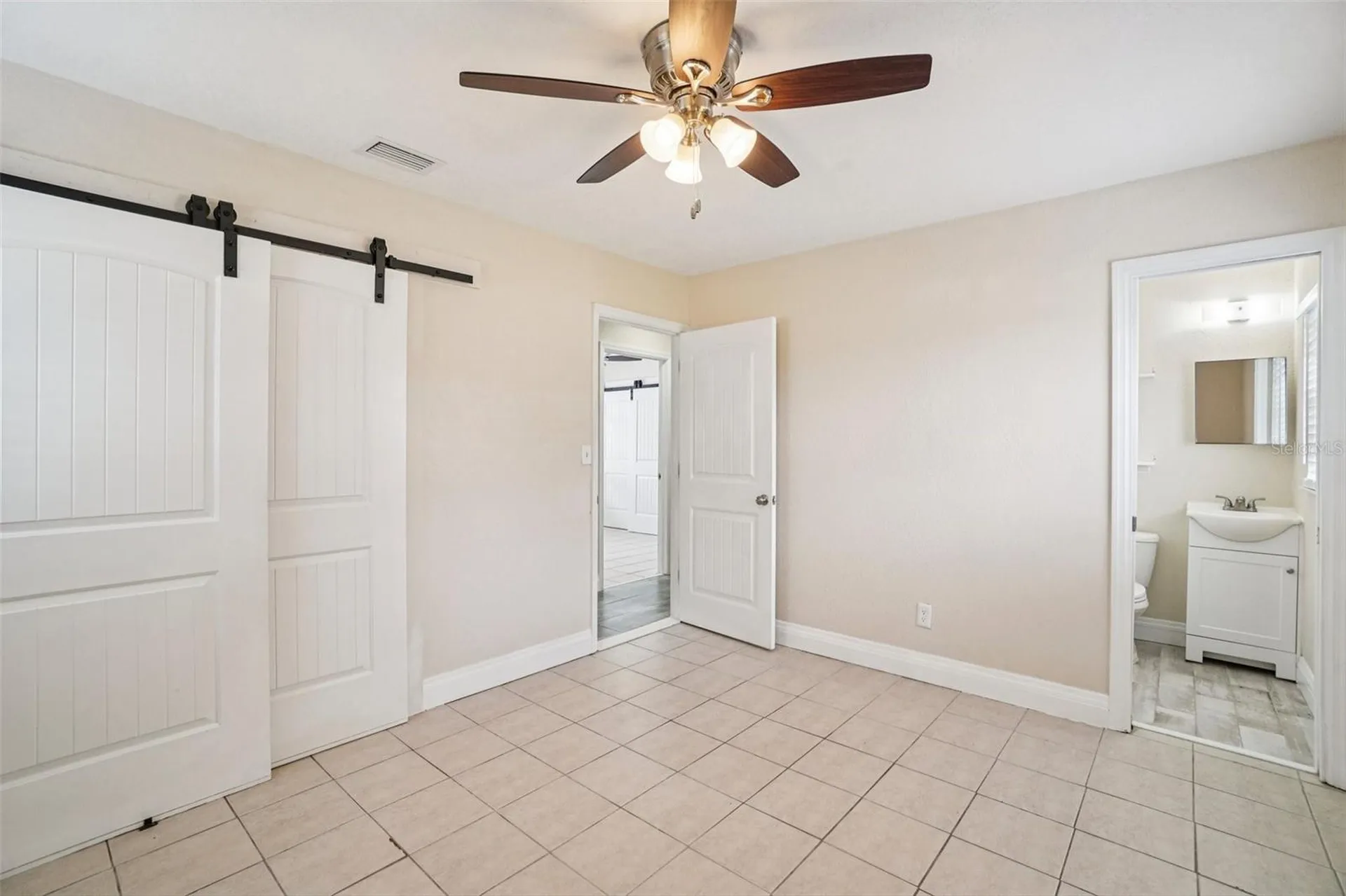 541 Firefly Lane Apollo Beach FL 33572