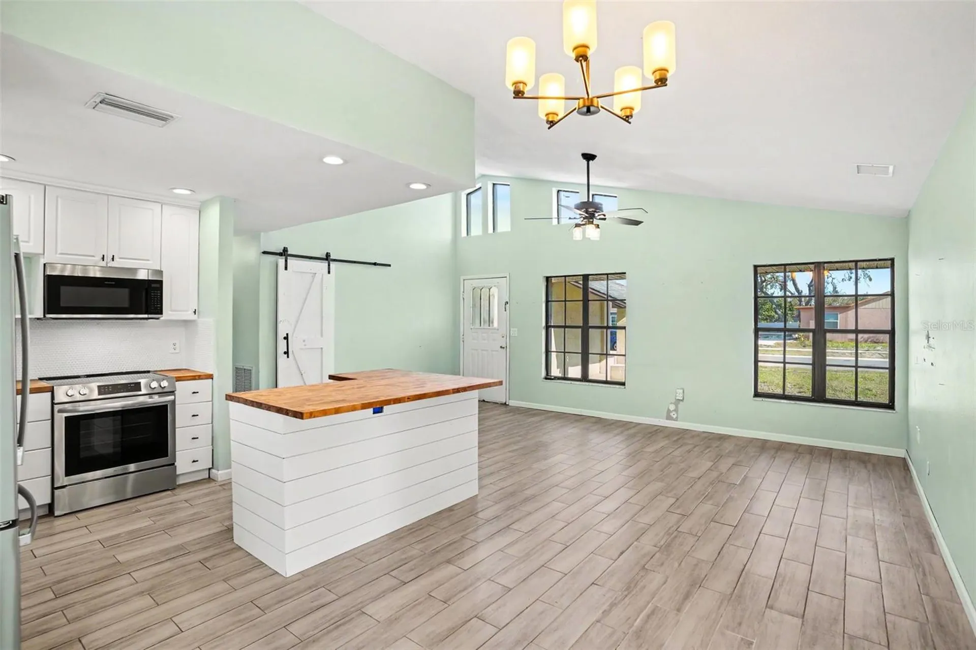 2726 Blossom Lake Drive Holiday FL 34691