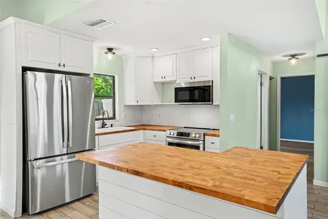 2726 Blossom Lake Drive Holiday FL 34691