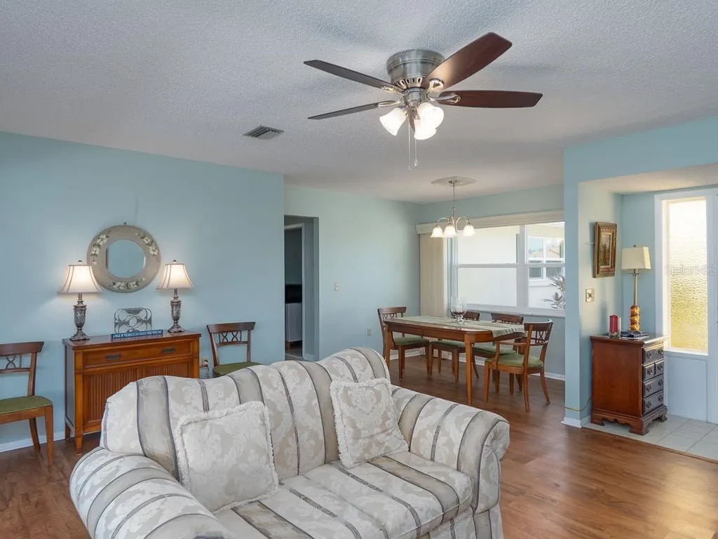 6 Pine Ridge Way Englewood FL 34223