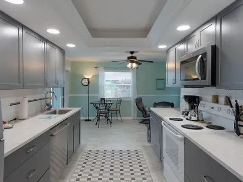 6 Pine Ridge Way Englewood FL 34223