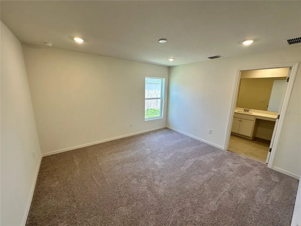 41 Round Tree Drive Palm Coast FL 32164