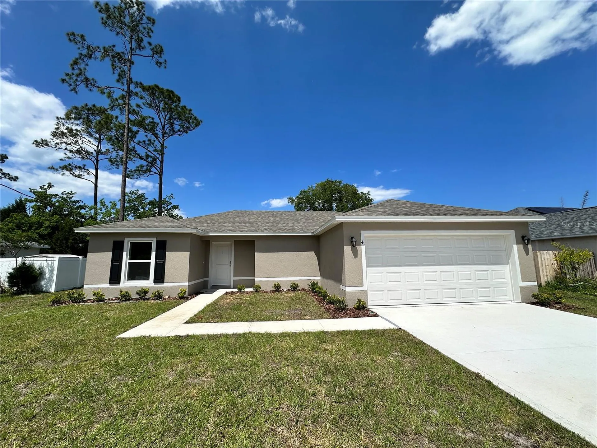 41 Round Tree Drive Palm Coast FL 32164