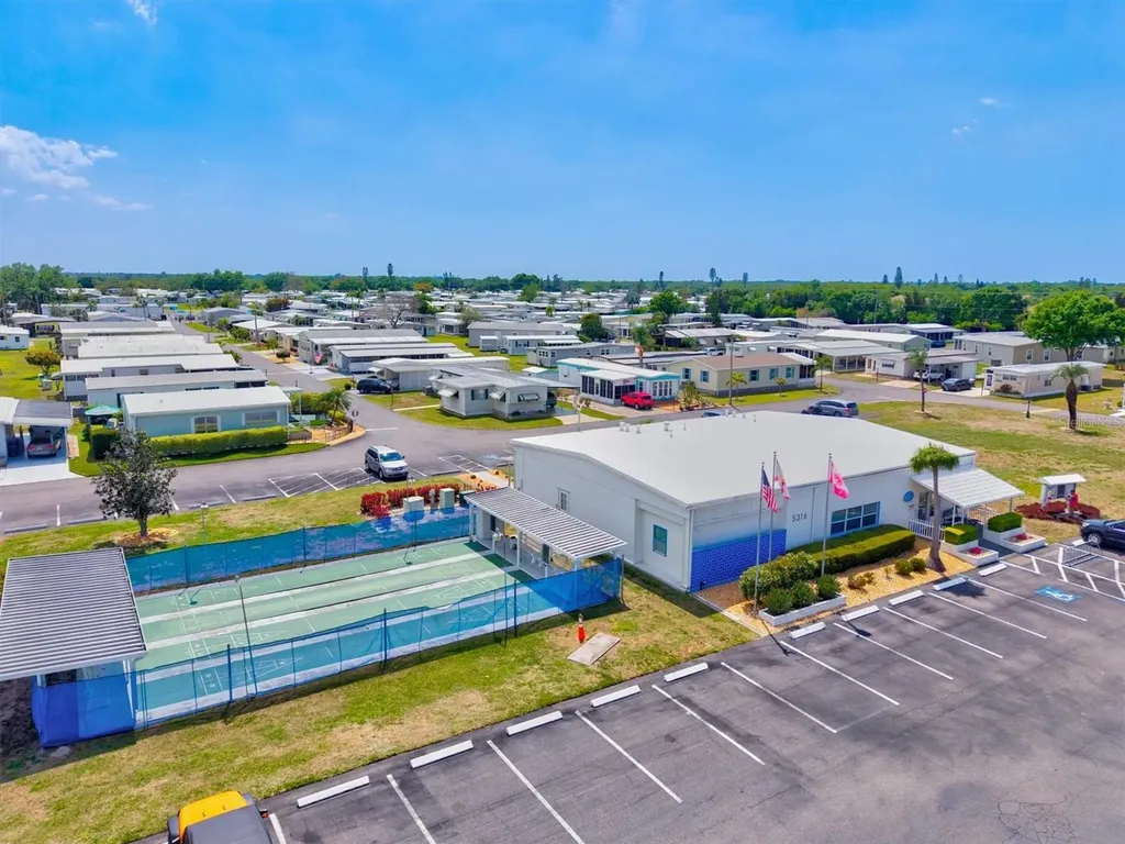 5316 53rd Avenue E Bradenton FL 34203