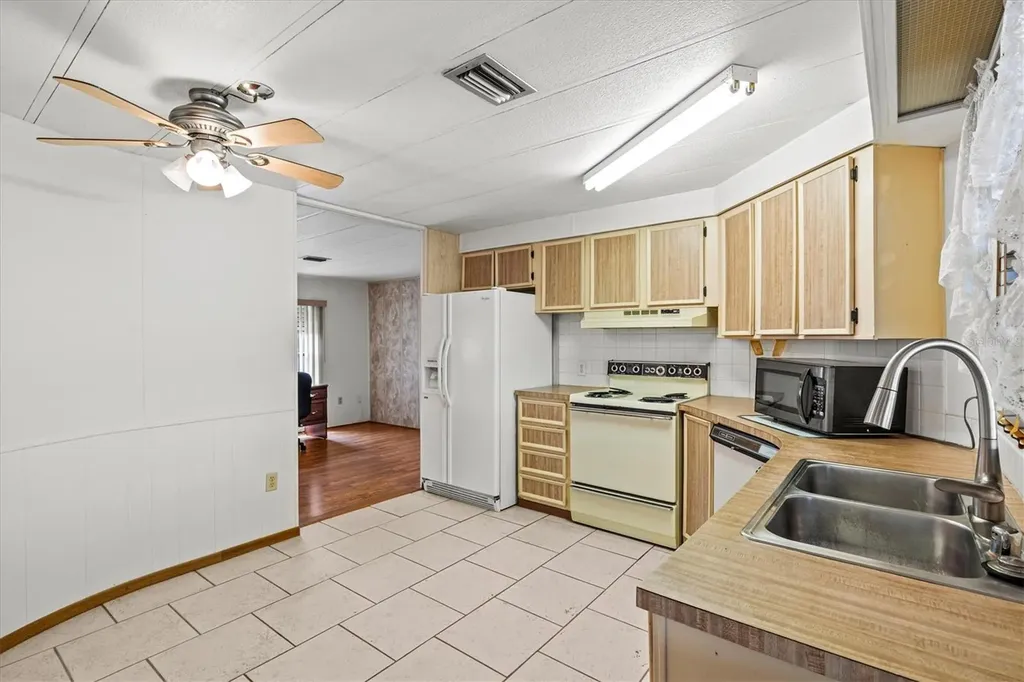 5316 53rd Avenue E Bradenton FL 34203