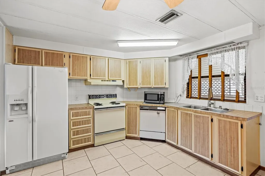 5316 53rd Avenue E Bradenton FL 34203