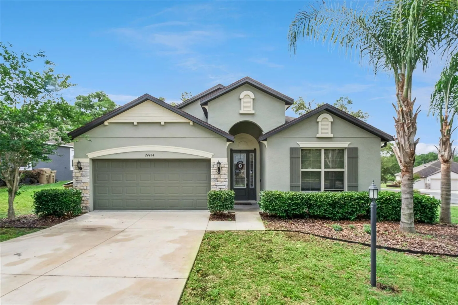 24414 Woodhill Court Sorrento FL 32776