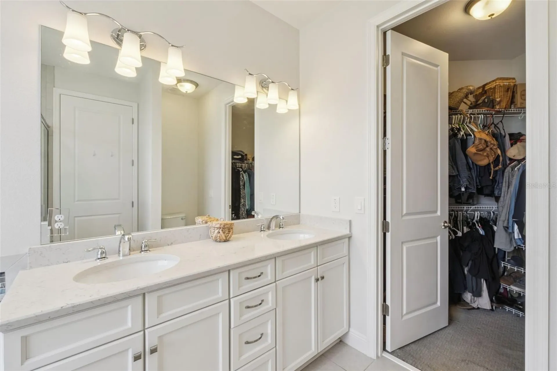 24414 Woodhill Court Sorrento FL 32776