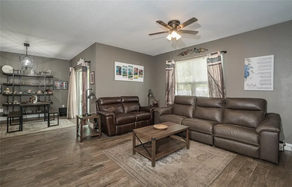 35900 Hillbrook Avenue Zephyrhills FL 33541
