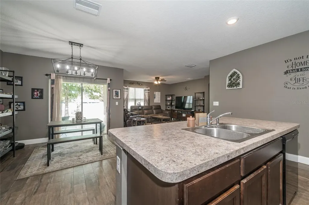 35900 Hillbrook Avenue Zephyrhills FL 33541
