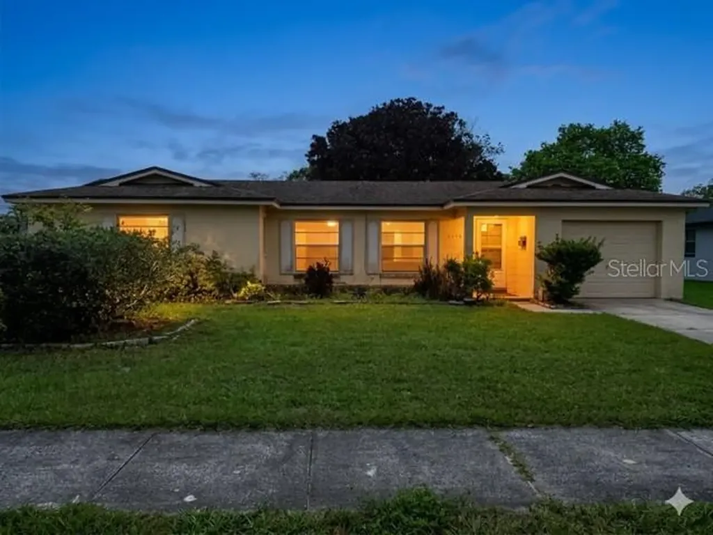 6370 Forecastle Court Orlando FL 32807