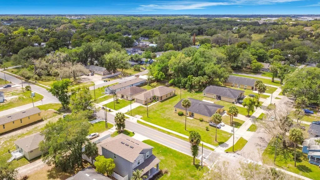 810 Pecan Avenue Sanford FL 32771