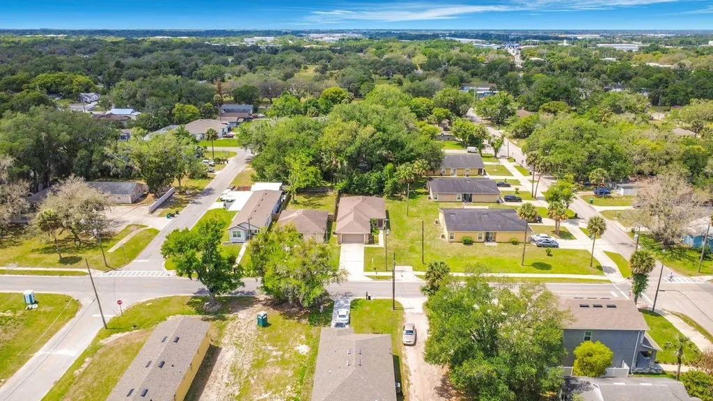 810 Pecan Avenue Sanford FL 32771